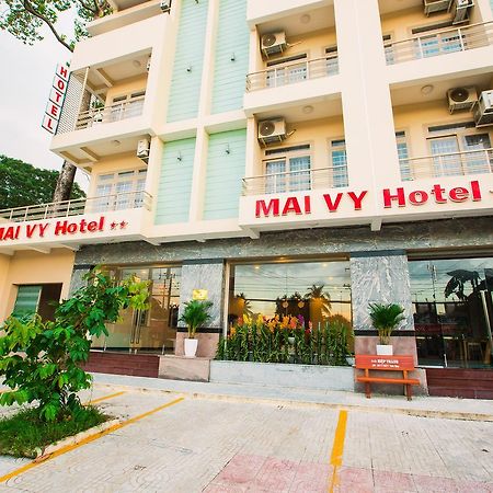Mai Vy Hotel Trang Bang Exterior photo